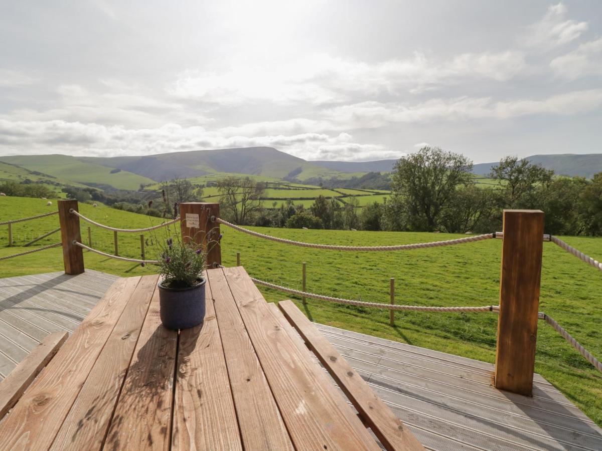 Bryn Eiddon Log Holiday home Machynlleth