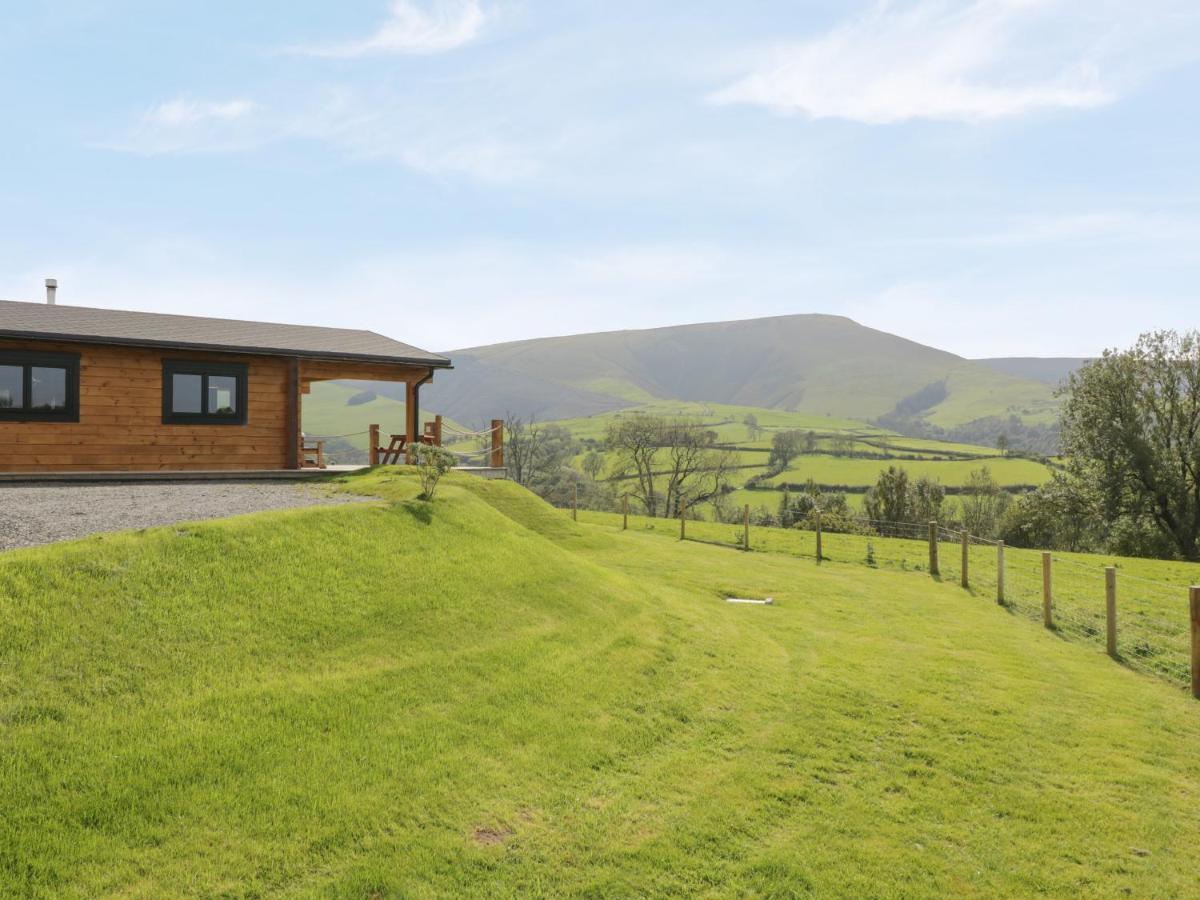 Bryn Eiddon Log Holiday home Machynlleth